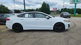 2020 Ford Fusion - Image 4