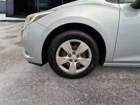 2018 Chevrolet Cruze Ls Sedan 4d - Image 18