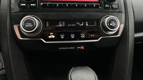 2017 Honda Civic - Image 30