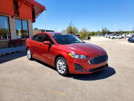 2019 FORD FUSION SEDAN 4-CYL, HYBRID, 2.0 LITER SE HYBRID SEDAN 4D