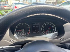 2013 Volkswagen Jetta - Image 12