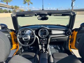 2017 MINI CONVERTIBLE CONVERTIBLE 3-CYL, TURBO, 1.5 LITER COOPER CONVERTIBLE 2D