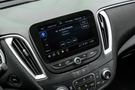 2023 Chevrolet Malibu - Image 32