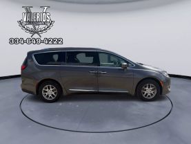2020 CHRYSLER PACIFICA VAN V6, 3.6 LITER TOURING L MINIVAN 4D