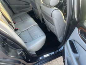2004 JAGUAR XJ SEDAN V8, 4.2 LITER VANDEN PLAS SEDAN 4D