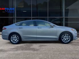 2016 Ford Fusion Se Sedan 4d - Image 6