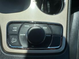 Used 2015 JEEP GRAND CHEROKEE SUV V6, FLEX FUEL, 3.6 LITER LIMITED SPORT UTILITY 4D - LA Auto Star located in Virginia Beach, VA