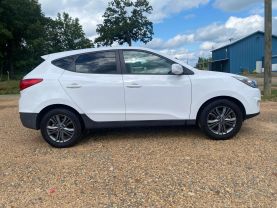 2015 HYUNDAI TUCSON SUV 4-CYL, 2.0 LITER GLS SPORT UTILITY 4D