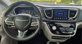 2017 CHRYSLER PACIFICA PASSENGER V6, 3.6 LITER TOURING-L MINIVAN 4D