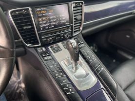 2013 Porsche Panamera - Image 14