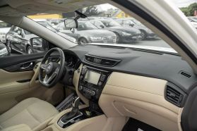 2017 NISSAN ROGUE SUV 4-CYL, 2.5 LITER SV SPORT UTILITY 4D