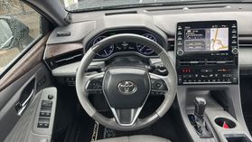2019 Toyota Avalon - Image 29