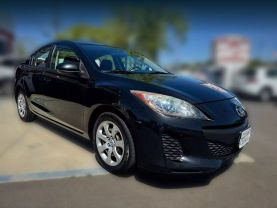 2013 MAZDA MAZDA3 SEDAN 4-CYL, SKYACTIV-G, 2.0L I SPORT SEDAN 4D