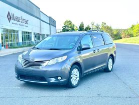 2014 TOYOTA SIENNA VAN V6, 3.5 LITER XLE MINIVAN 4D
