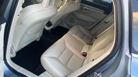 2017 VOLVO S90