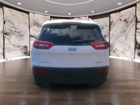 2016 JEEP CHEROKEE SUV V6, 3.2 LITER LATITUDE SPORT UTILITY 4D