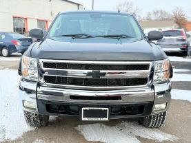 2009 CHEVROLET SILVERADO 1500 CREW CAB PICKUP V8, FLEX FUEL, 5.3 LITER LTZ PICKUP 4D 5 3/4 FT