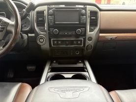 2017 NISSAN TITAN CREW CAB