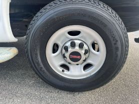 Used 2022 GMC SAVANA 2500 CARGO CARGO V6, 4.3 LITER REGULAR VAN 3D - LA Auto Star located in Virginia Beach, VA