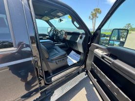 2015 FORD F350 SUPER DUTY CREW CAB PICKUP V8, TURBO DIESEL, 6.7L LARIAT PICKUP 4D 8 FT