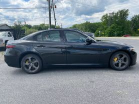 2018 Alfa Romeo Giulia - Image 22
