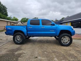2009 TOYOTA TACOMA DOUBLE CAB PICKUP V6, 4.0 LITER PRERUNNER PICKUP 4D 5 FT