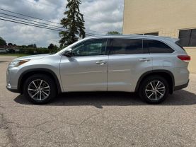 2018 TOYOTA HIGHLANDER SUV V6, 3.5 LITER XLE SPORT UTILITY 4D