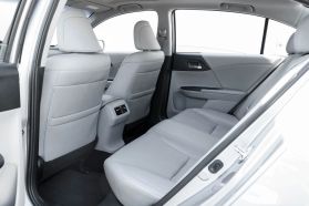 2017 Honda Accord - Image 40
