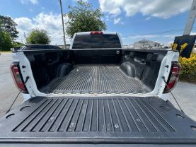 2017 Gmc Sierra 1500 Crew Cab Slt Pickup 4d 5 3/4 Ft - Image 20