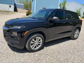 2021 CHEVROLET TRAILBLAZER SUV 3-CYL, ECOTEC, TURBO, 1.2 LITER LS SPORT UTILITY 4D at T&T Repairables - used car dealership in Spencer, Indiana.