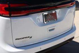 2024 Chrysler Pacifica - Image 16
