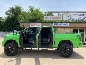 2010 TOYOTA TUNDRA CREWMAX PICKUP V8, 5.7 LITER PICKUP 4D 5 1/2 FT