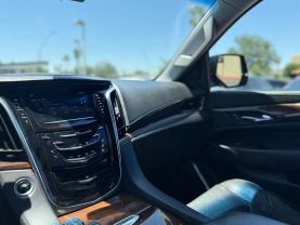 2020 CADILLAC ESCALADE ESV SUV V8, 6.2 LITER LUXURY SPORT UTILITY 4D