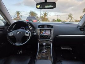 2012 Lexus Is - Image 20