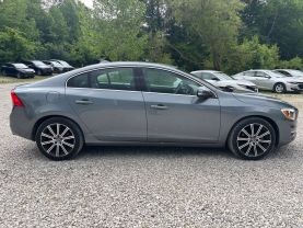 2018 VOLVO S60 SEDAN 4-CYL, DRIVE-E, TURBO, 2.0 LITER T5 INSCRIPTION SEDAN 4D at T&T Repairables - used car dealership in Spencer, Indiana.