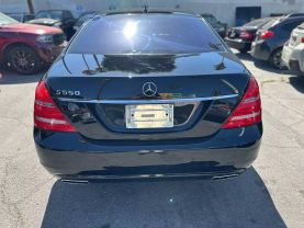 2012 MERCEDES-BENZ S-CLASS SEDAN V8, TWIN TURBO, 4.6 LITER S 550 SEDAN 4D