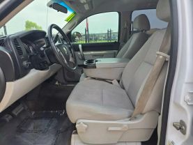 2011 CHEVROLET SILVERADO 1500 CREW CAB PICKUP V8, FLEX FUEL, 5.3 LITER LT PICKUP 4D 5 3/4 FT