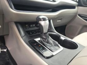2017 Toyota Highlander - Image 21