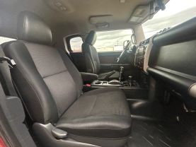 2010 TOYOTA FJ CRUISER SUV V6, 4.0 LITER SPORT UTILITY 2D