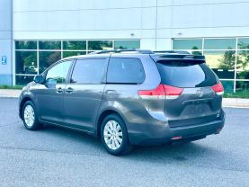 2014 TOYOTA SIENNA VAN V6, 3.5 LITER XLE MINIVAN 4D