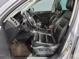 2011 Volkswagen Tiguan - - Image 19
