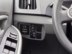 2010 Toyota Prius - Image 23