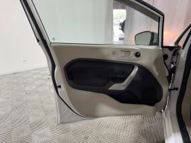 2013 FORD FIESTA