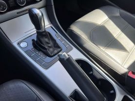 2019 VOLKSWAGEN PASSAT