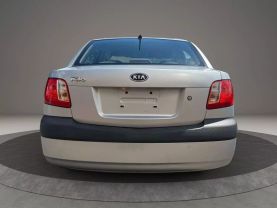 2006 KIA RIO SEDAN 4-CYL, 1.6 LITER LX SEDAN 4D