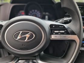 2023 Hyundai Elantra - Image 17