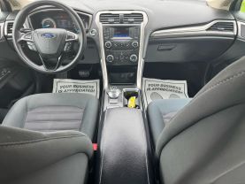 2017 FORD FUSION SEDAN 4-CYL, 2.5 LITER SE SEDAN 4D