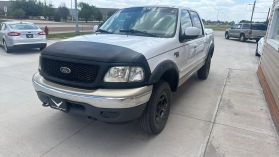 2001 FORD F150 SUPERCREW CAB PICKUP V8, 5.4 LITER SHORT BED 4D