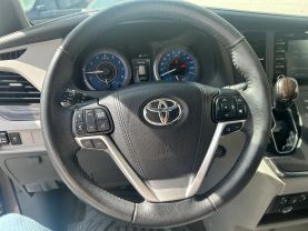 2018 TOYOTA SIENNA VAN V6, 3.5 LITER XLE MINIVAN 4D
