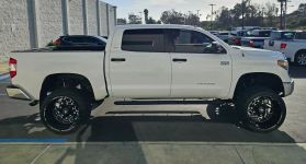 2019 TOYOTA TUNDRA CREWMAX SR5 PICKUP 4D 5 1/2 FT